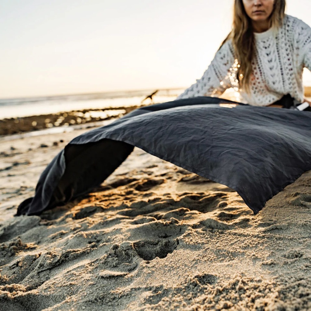 [MATBCHT001BL] Matador - Packable Beach Towel - Charcoal Image 