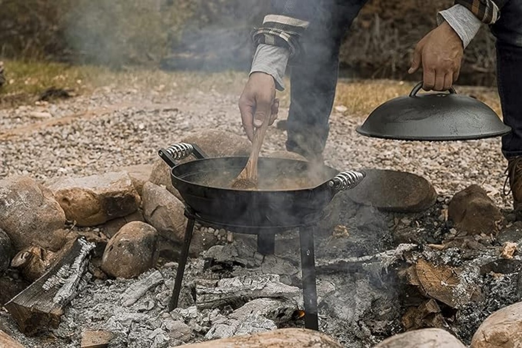 [CKW-312] BareBones - Outdoor Iron Oven Image 