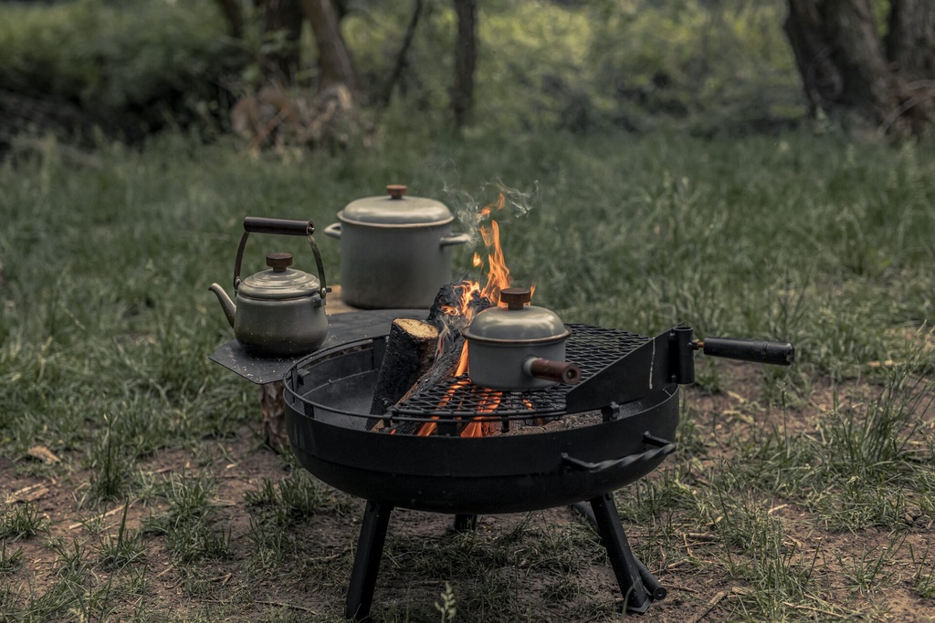 [CKW-441] BareBones - Cowboy Fire Pit Side Table - 23" Image 